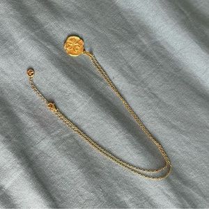 Mejuri flower pendent necklace Gold Vermeil over 925 sterling silver